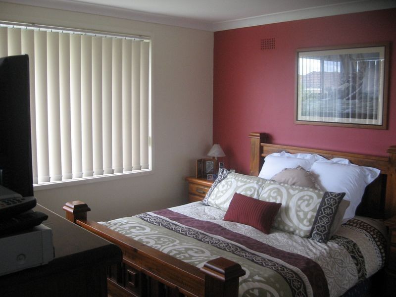 Fairfield West NSW 2165