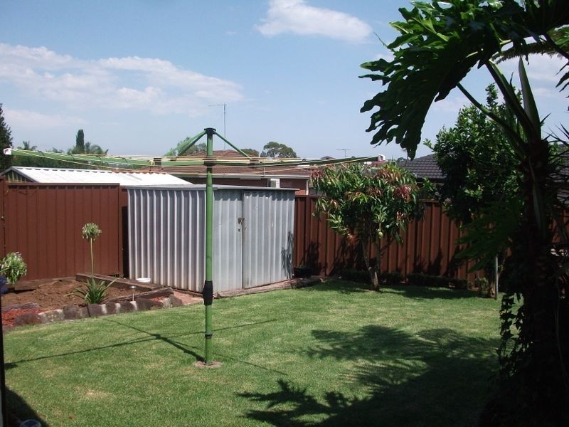 Edensor Park NSW 2176