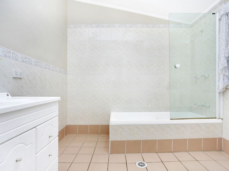 17 Riverview Road, Fairfield NSW 2165