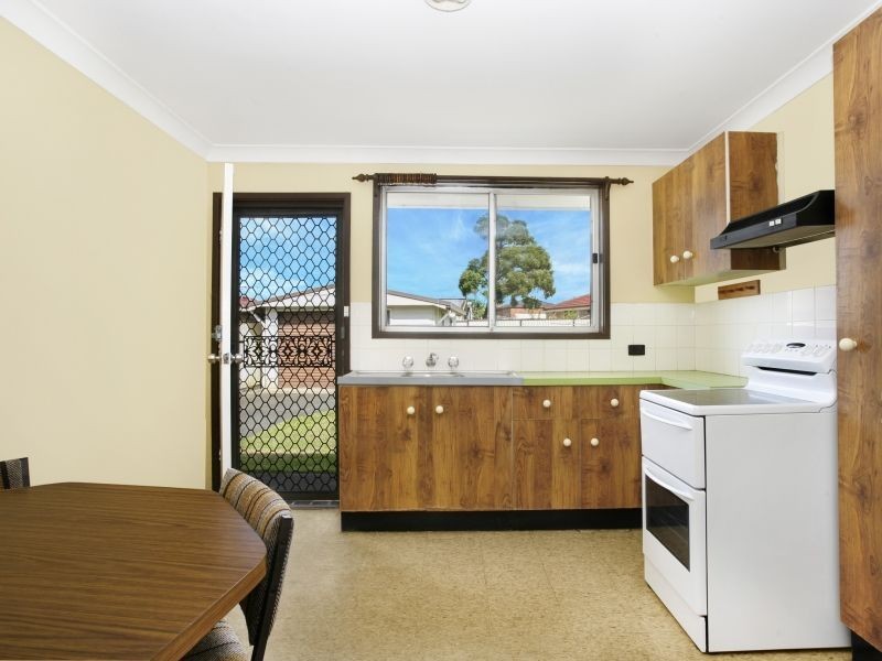 3 Dashmere Street, Bossley Park NSW 2176