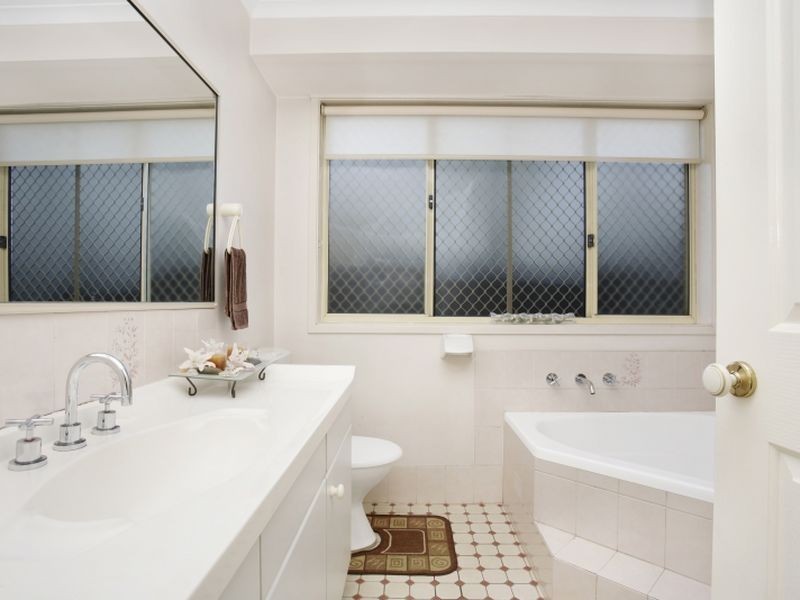 16 Jennifer Place, Smithfield NSW 2164