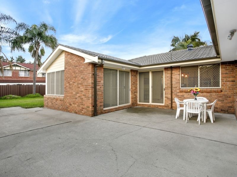 16 Jennifer Place, Smithfield NSW 2164