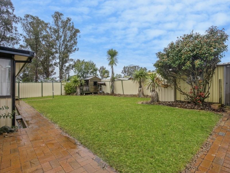 8 Caesar Way, St Clair NSW 2759