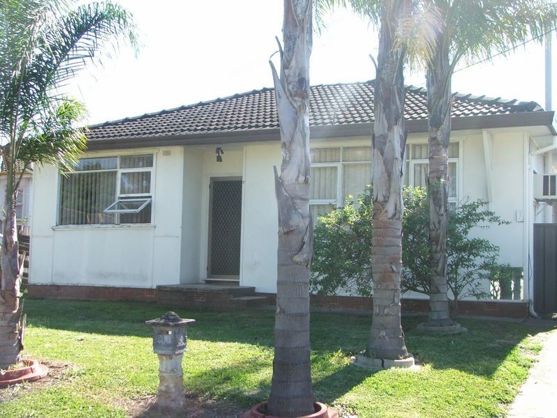 Fairfield West NSW 2165