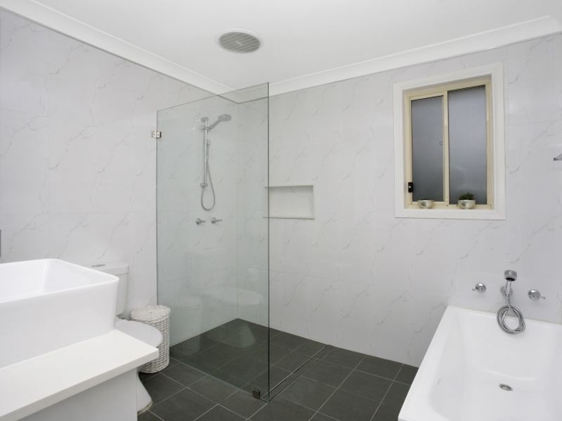 18 Shamrock Street, Smithfield NSW 2164