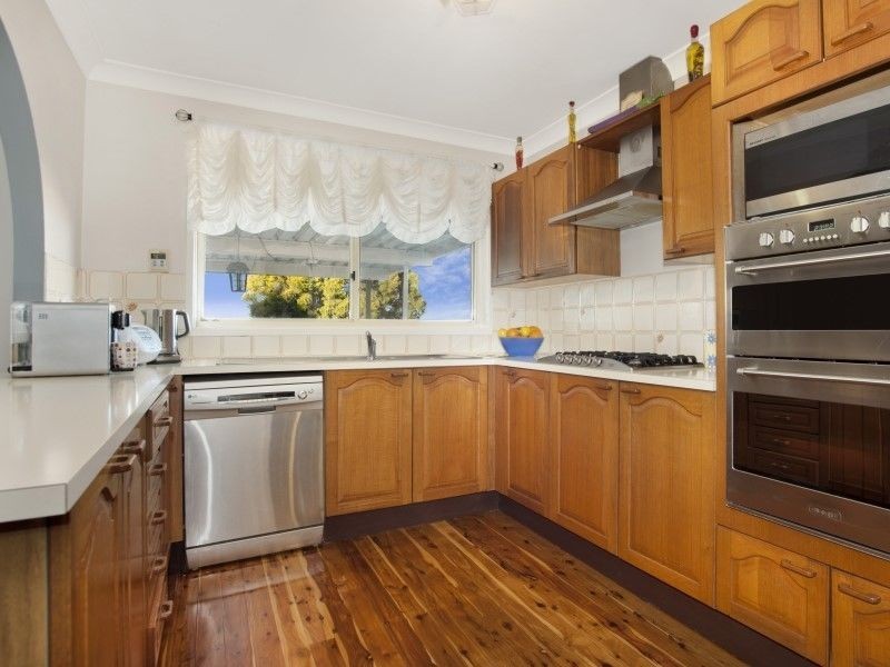 13 Nowland Place, Abbotsbury NSW 2176