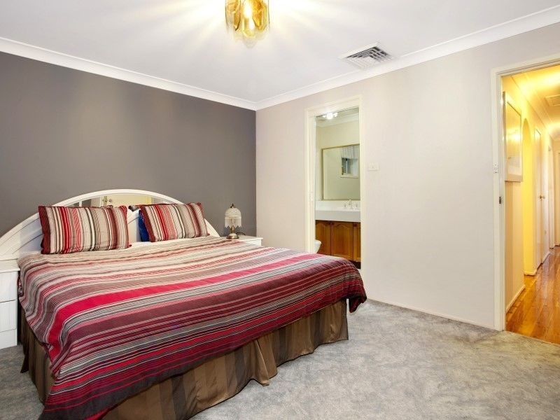 13 Nowland Place, Abbotsbury NSW 2176