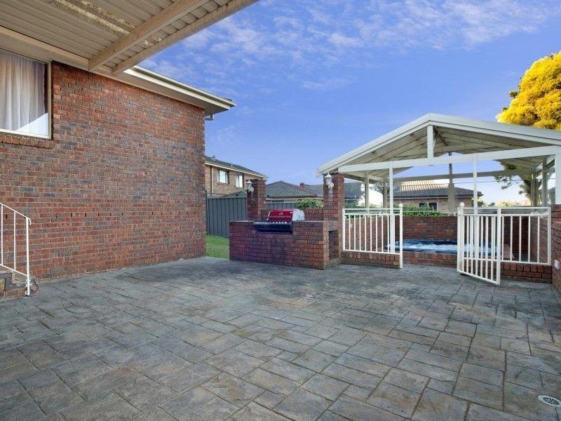 13 Nowland Place, Abbotsbury NSW 2176