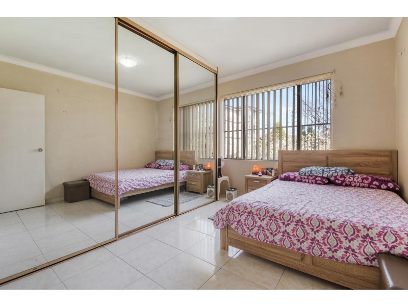 4/5 Carramar Avenue, Carramar NSW 2163