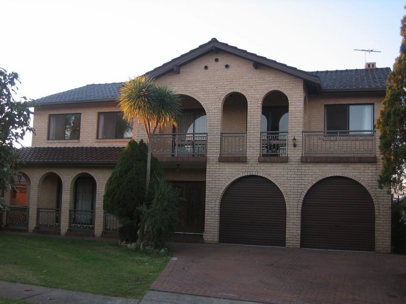 102 Bossley Road, Bossley Park NSW 2176