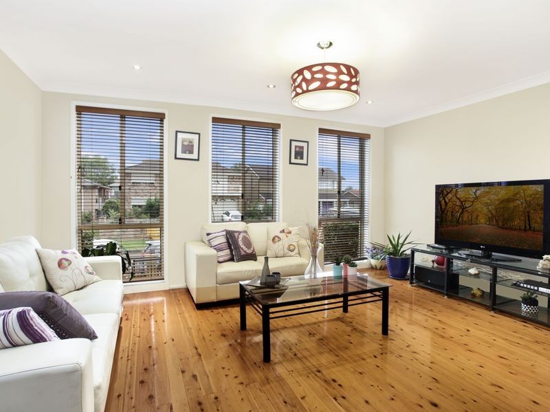 35 Ben Lomond Street, Bossley Park NSW 2176