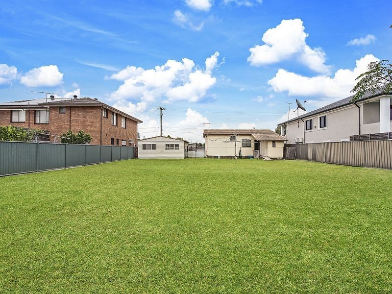 23 Charles Street, Smithfield NSW 2164