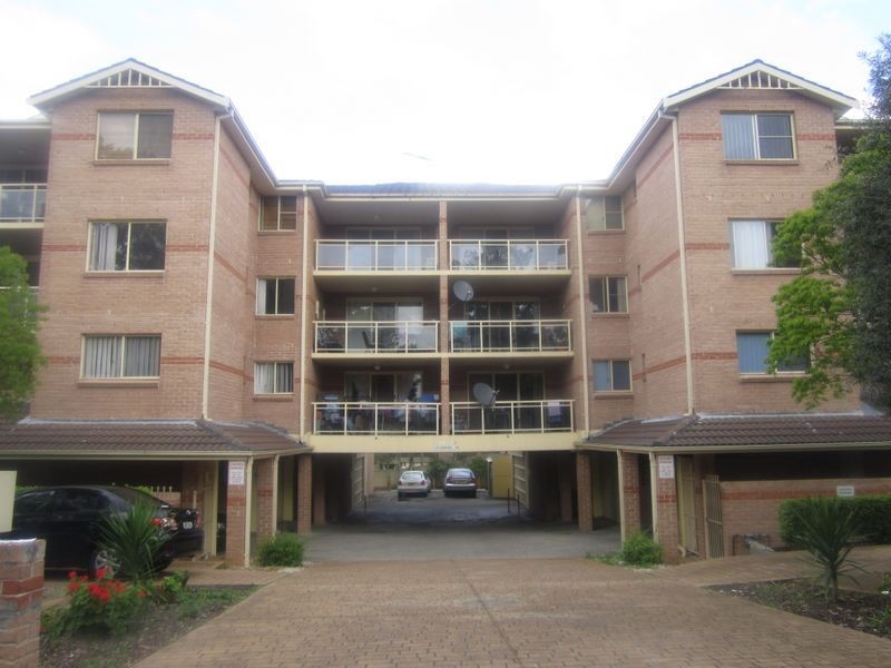 Fairfield NSW 2165