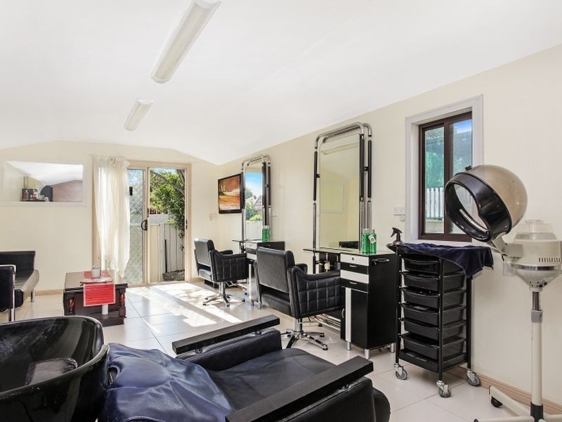 26 Gardiner Crescent, Fairfield West NSW 2165
