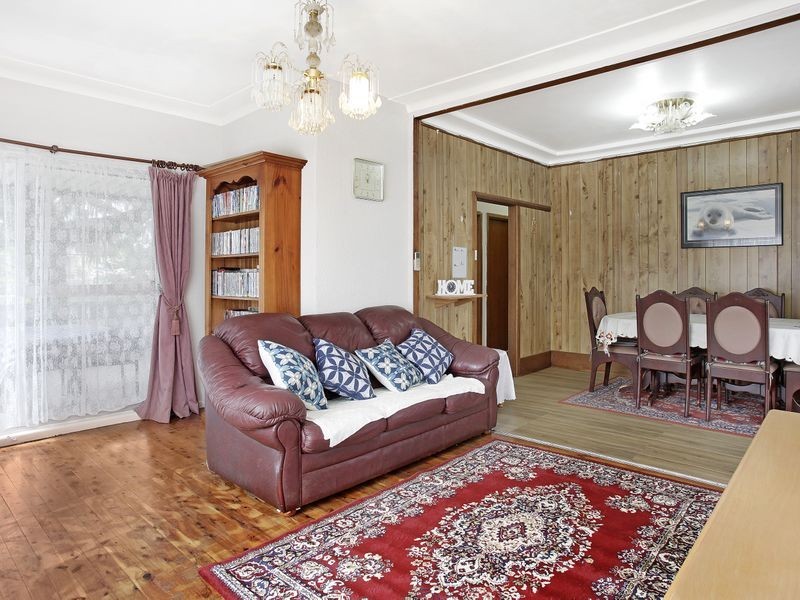 21 Tripoli Road, Fairfield West NSW 2165