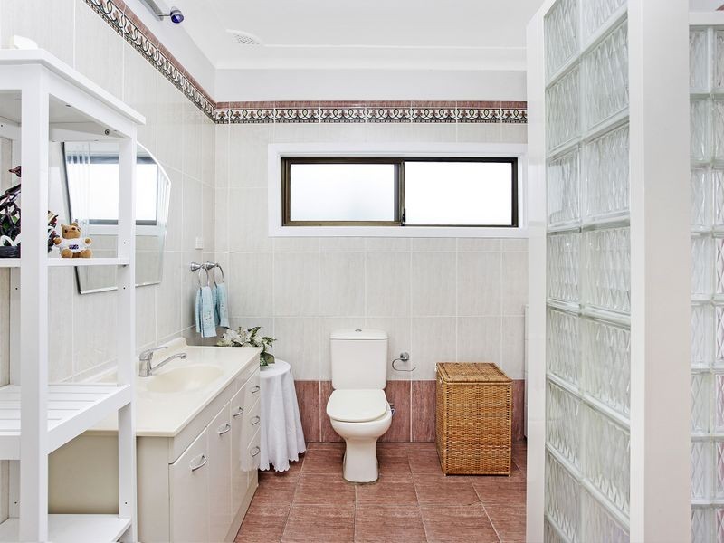 21 Tripoli Road, Fairfield West NSW 2165