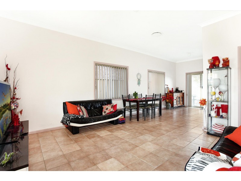 6b Tudor Crescent, Cecil Hills NSW 2171