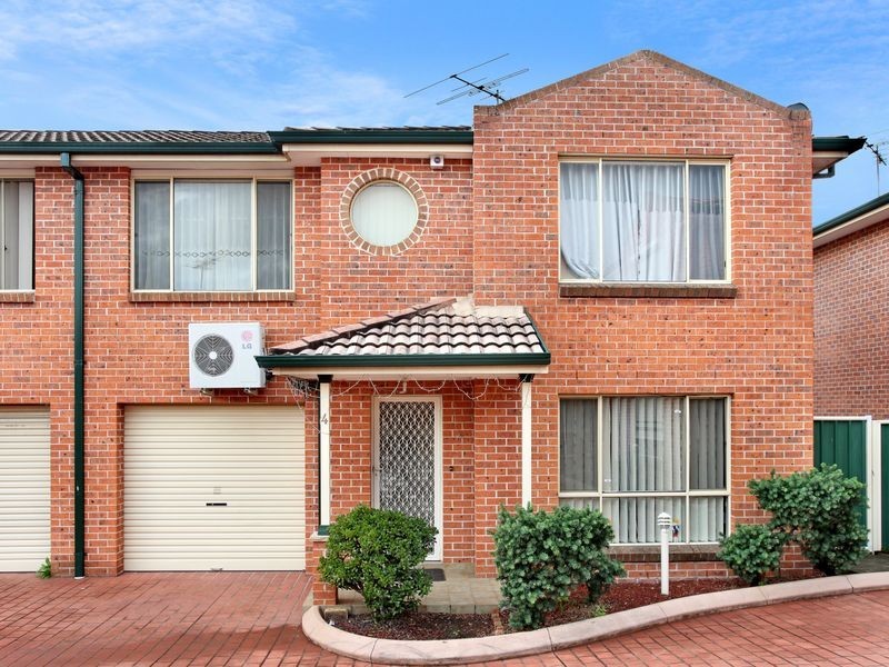 4/89 Oxford Street, Smithfield NSW 2164