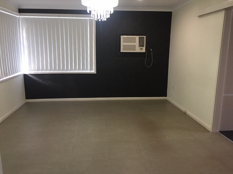 33 Brentwood Street, Fairfield West NSW 2165