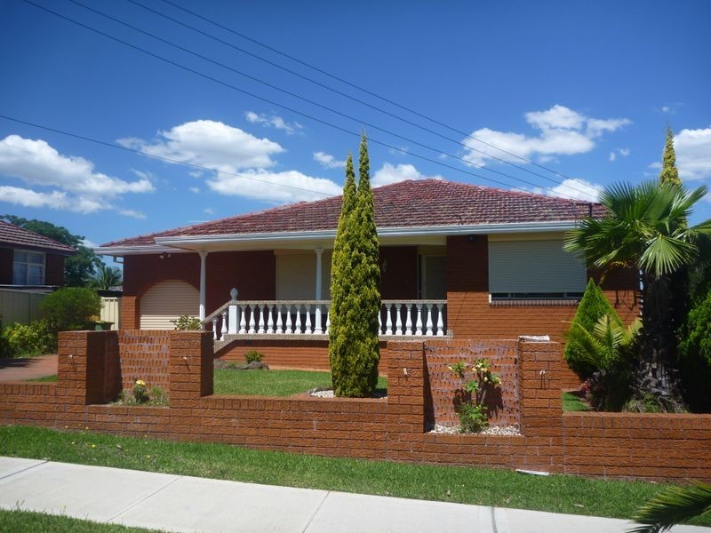 Fairfield West NSW 2165