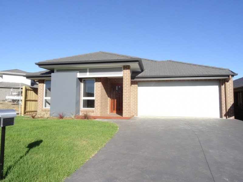 37 Kingsman Avenue, Elderslie NSW 2570