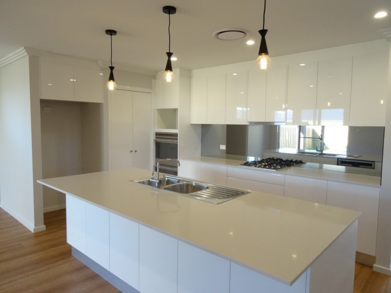 37 Kingsman Avenue, Elderslie NSW 2570