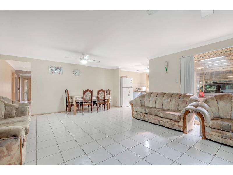 130 Second Avenue, West Hoxton NSW 2171