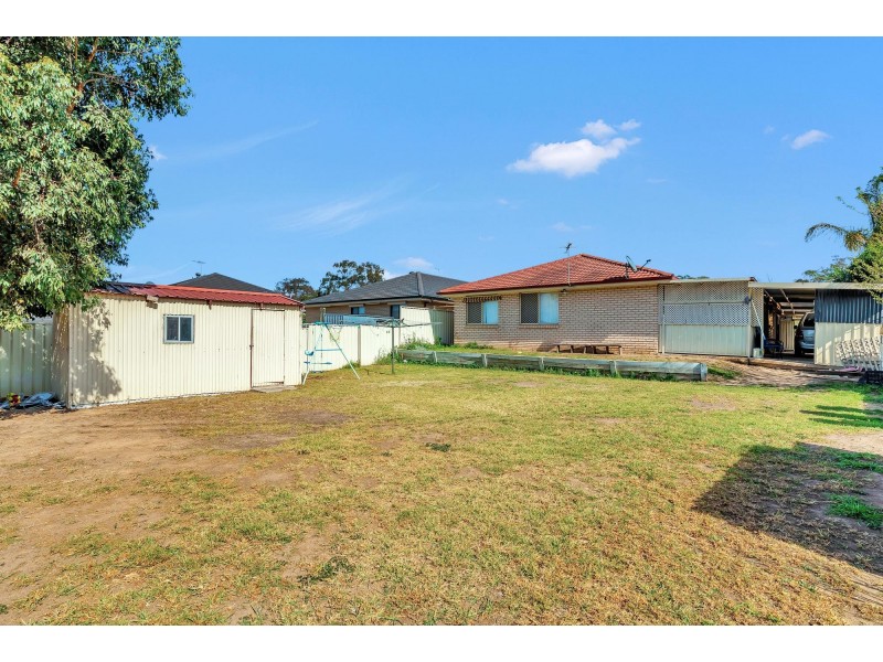 130 Second Avenue, West Hoxton NSW 2171