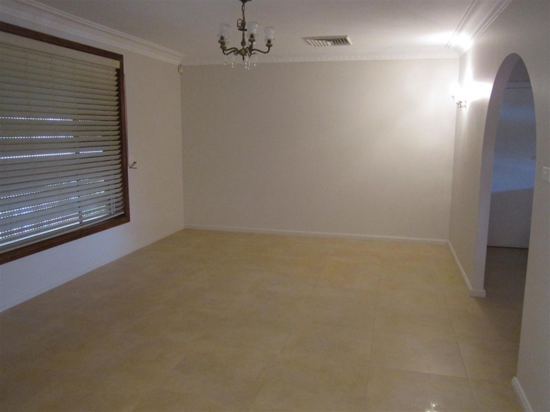 12 Rawson Road, Fairfield West NSW 2165