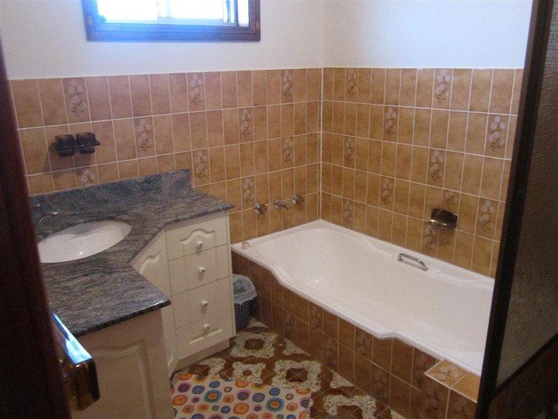 12 Rawson Road, Fairfield West NSW 2165