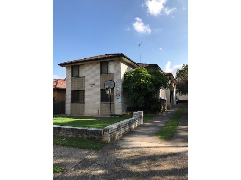 6/11 Ulverstone Street, Fairfield NSW 2165