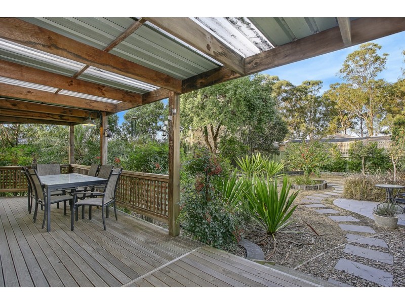 6 Kemmel Close, Bossley Park NSW 2176