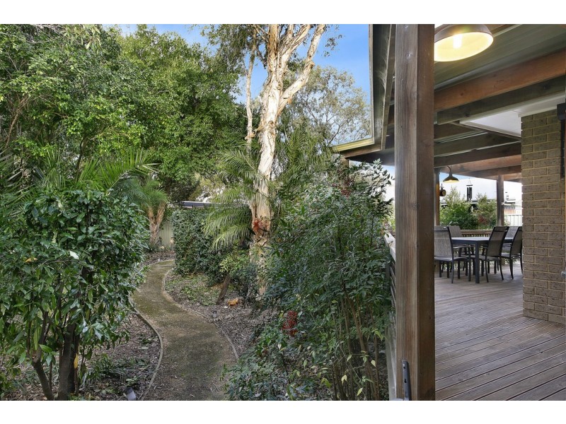 6 Kemmel Close, Bossley Park NSW 2176