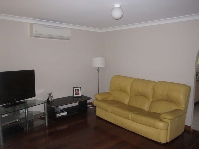 Edensor Park NSW 2176