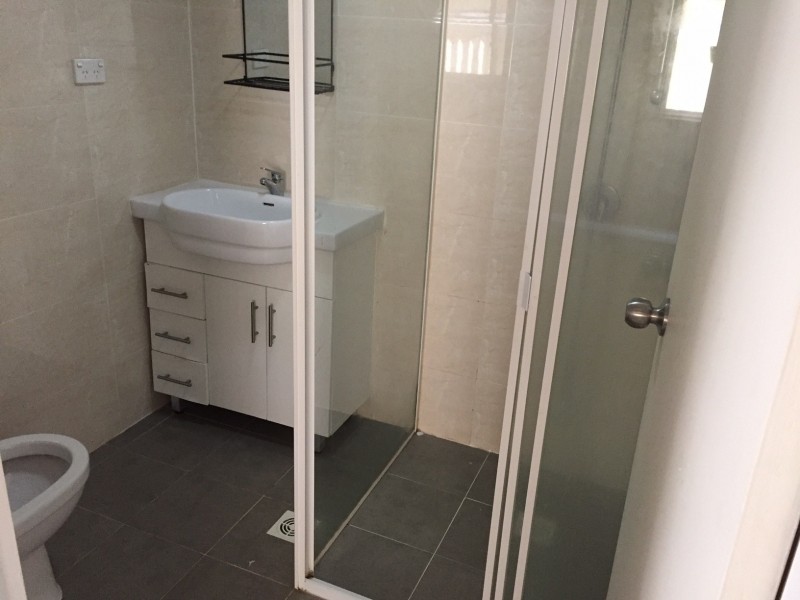 5a Hubert Street, Fairfield NSW 2165