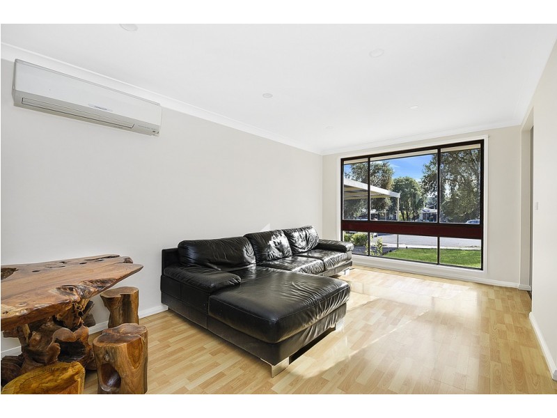 8 Romney Place, Wakeley NSW 2176