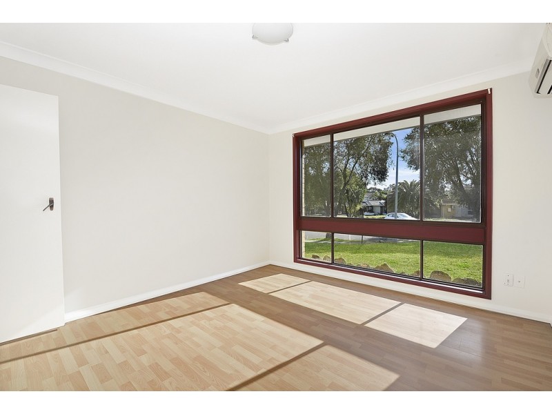 8 Romney Place, Wakeley NSW 2176