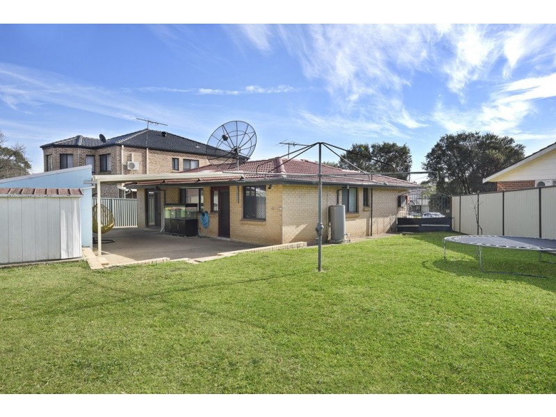 8 Romney Place, Wakeley NSW 2176