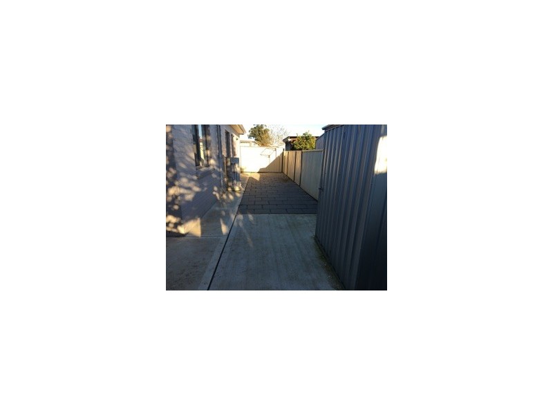 5A Rimfire Close, Bossley Park NSW 2176