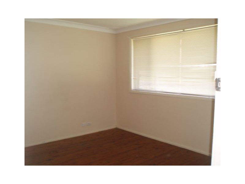 16 Gilmore Avenue, Leumeah NSW 2560