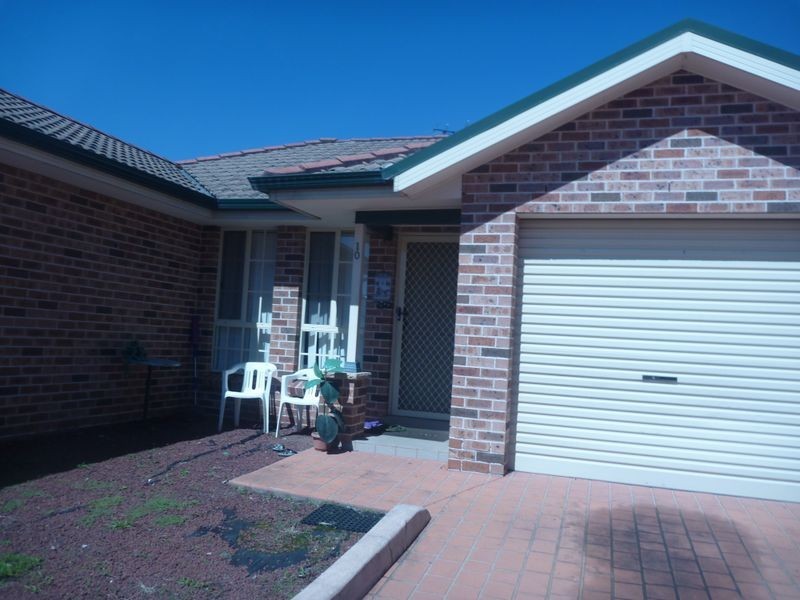 Edensor Park NSW 2176