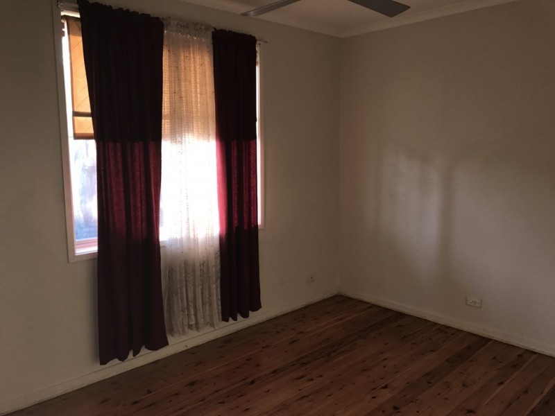 49 Norfolk Avenue, Fairfield West NSW 2165