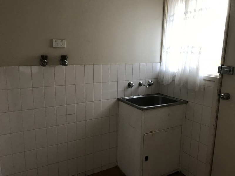 49 Norfolk Avenue, Fairfield West NSW 2165