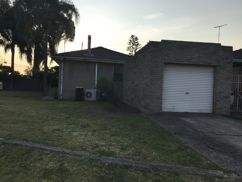 49 Norfolk Avenue, Fairfield West NSW 2165