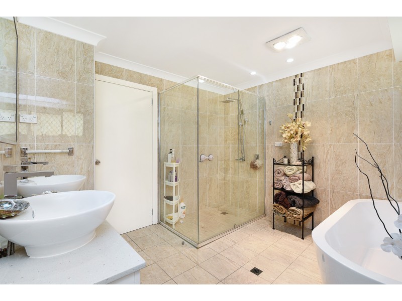 25 Restwell Road, Bossley Park NSW 2176