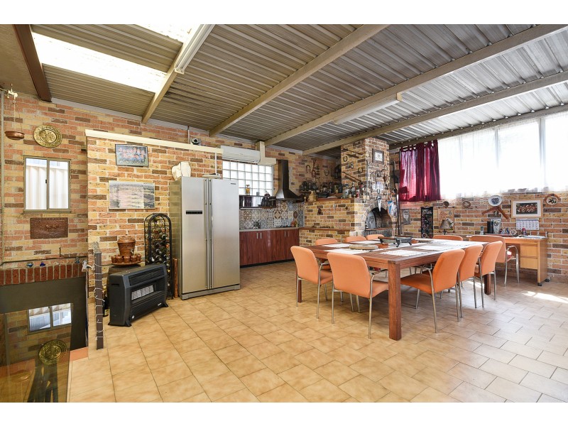 25 Restwell Road, Bossley Park NSW 2176