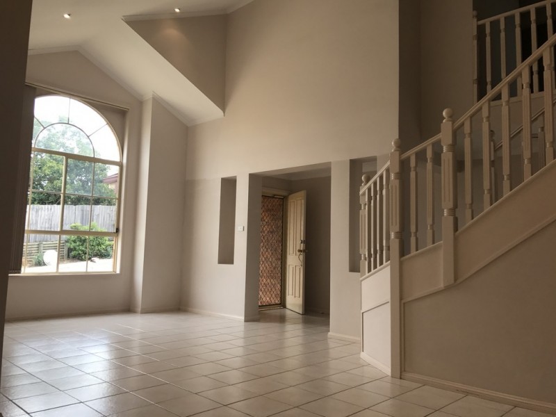 9 Farrell Place, Fairfield West NSW 2165