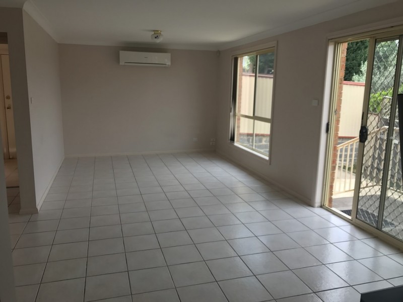 9 Farrell Place, Fairfield West NSW 2165