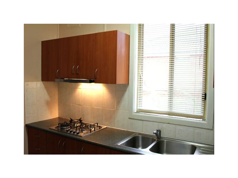 13 Rees Street, Mays Hill NSW 2145