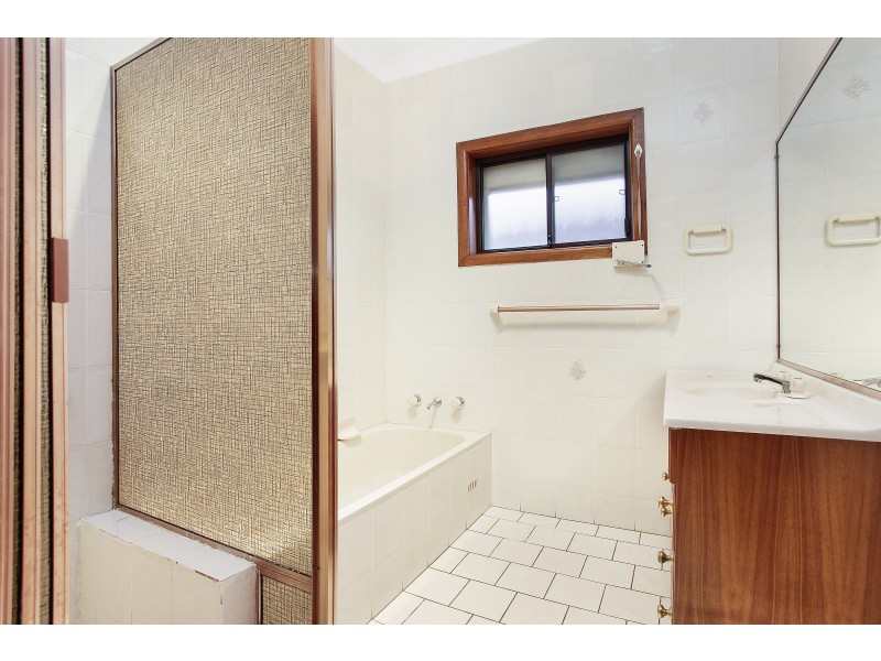 56 Margaret Street, Fairfield West NSW 2165